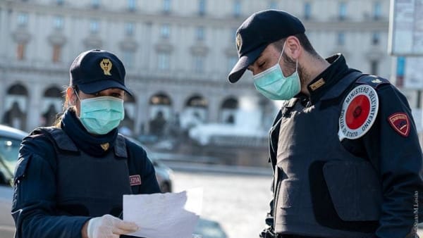 FESTIVITA’   BLINDATE : PIU’ DI 2000 LE PERSONE CONTROLLATE NEL LUNGO WEEK END